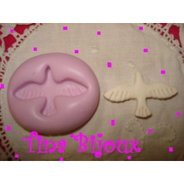 Stampino in silicone per fimo" LA COLOMBA N.1"